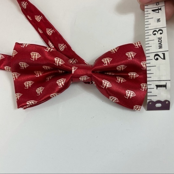 Red Pirate Ship Bow‎ Tie - Picture 9 of 11